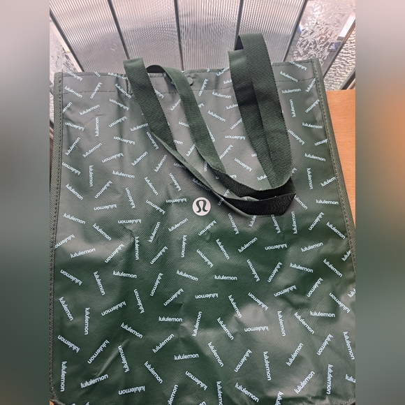 Lululemon Large Holiday Reusable Shopping Gift Bag Tote - Green/ Teal - Picture 2 of 9